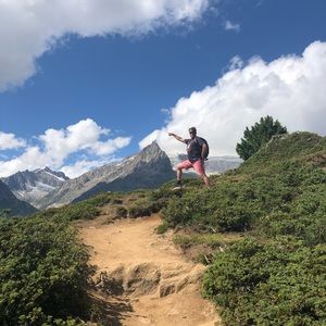 Meet your Posher, Stuart